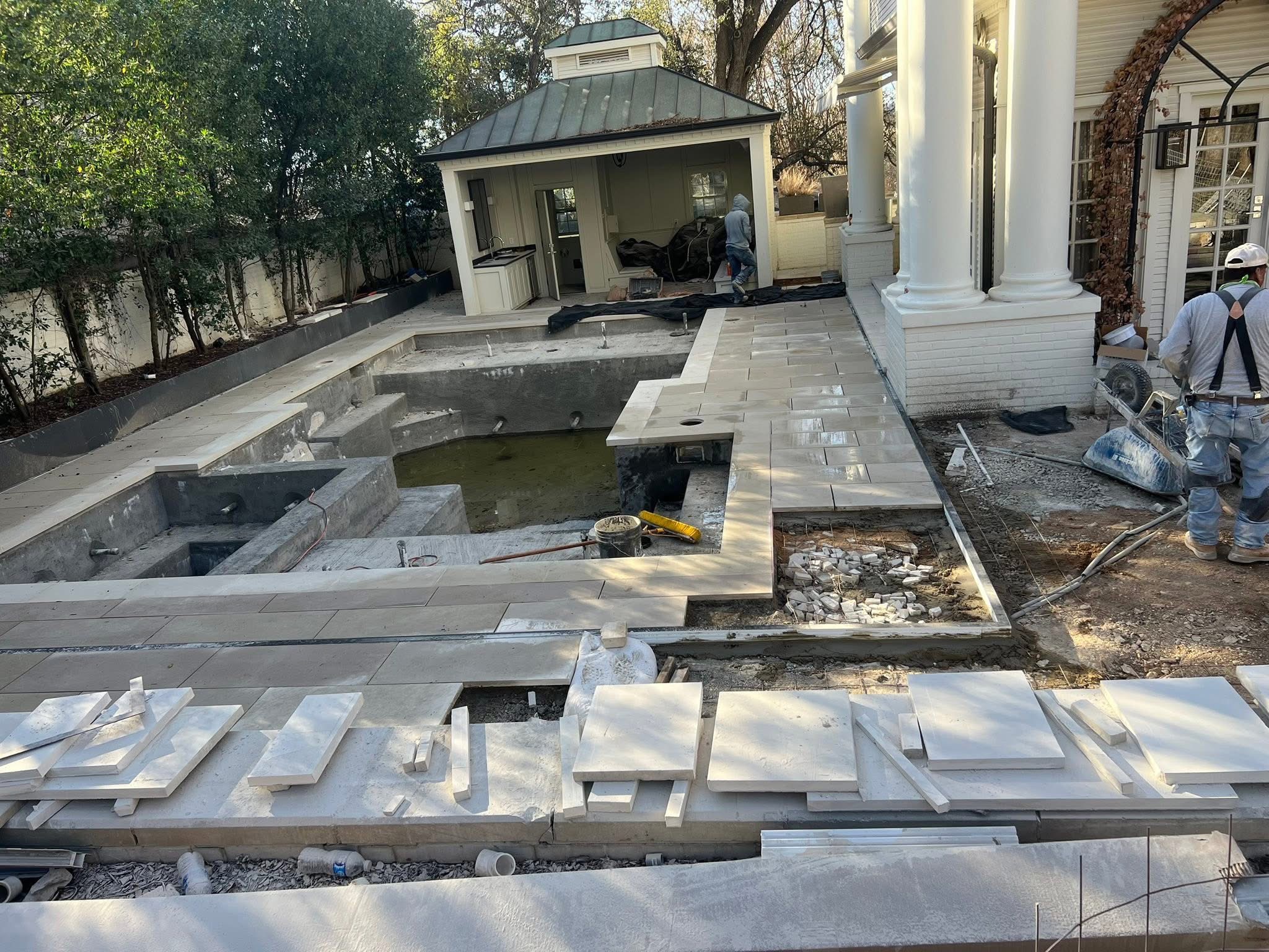 Custom pool and spa by G&S Construction
